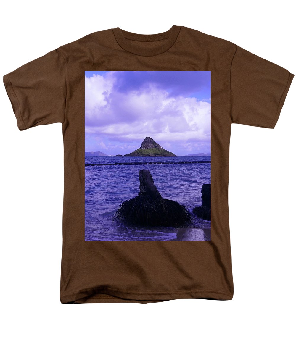 Wade To Chinaman's Hat - Men's T-Shirt  (Regular Fit) - Fry1Productions