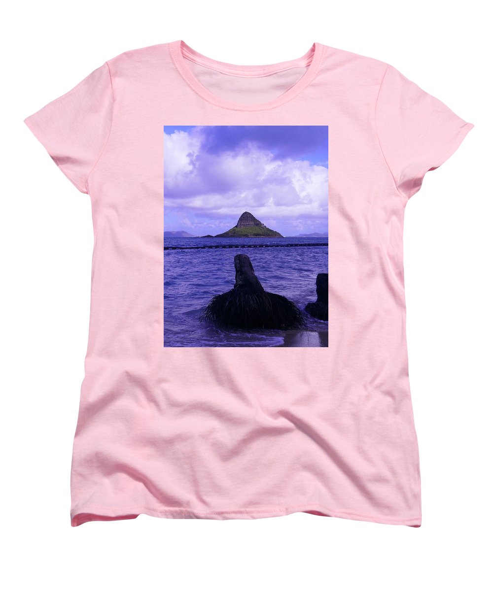 Wade To Chinaman's Hat - Women's T-Shirt (Standard Fit) - Fry1Productions
