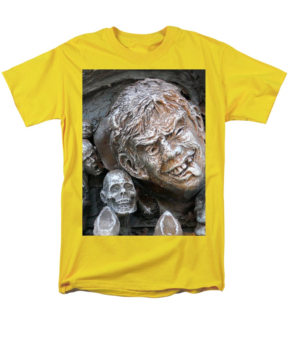 Waiting for the King - Men's T-Shirt  (Regular Fit) - Fry1Productions